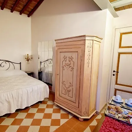 A Casa Mastacchi לינה וארוחת בוקר 3*